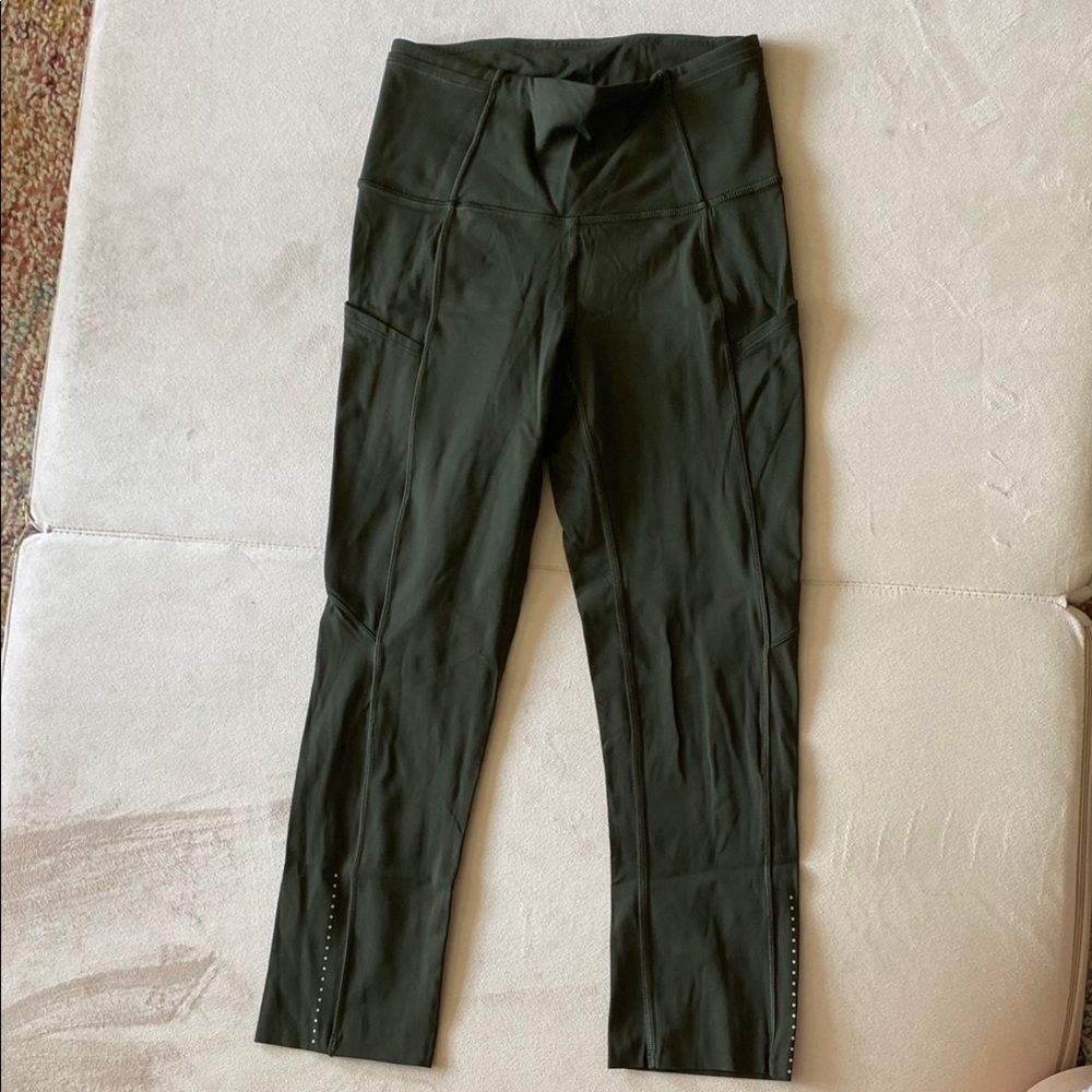 Lululemon cropped leggings in olive